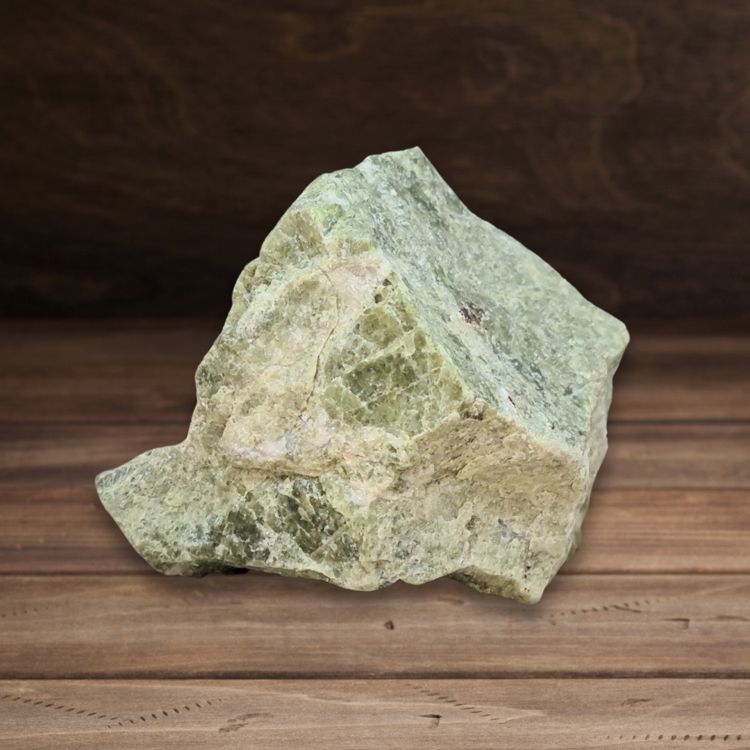 Vésuvianite, Calcite et Grenat grossulaire bruts 122g (MB524)